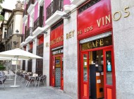 Restaurante El Anciano Rey de los Vinos, Madrid. Entrevista con Sandro Bianchi, DJ.